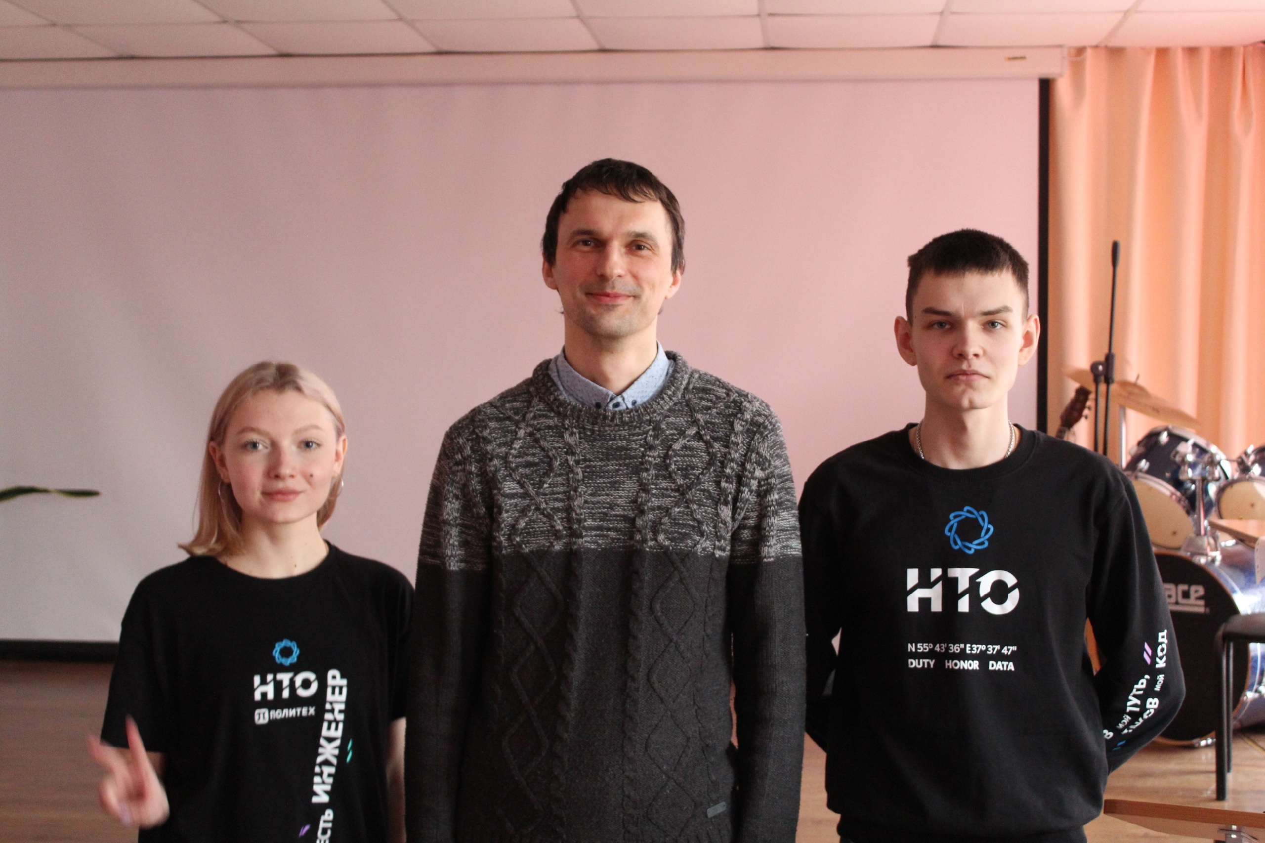 Встреча школьников с финалистами НТО