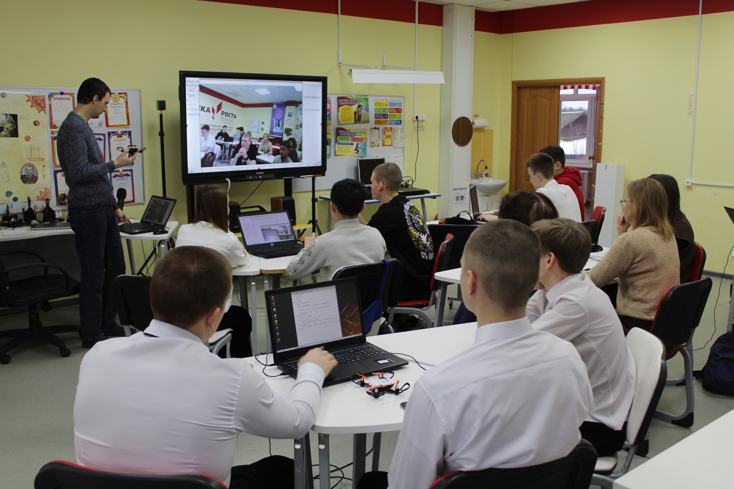 Программирование квадрокоптеров 